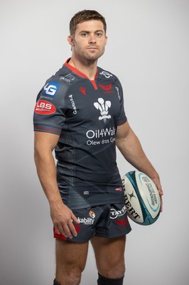 150921 - Scarlets Rugby Squad Headshots - Leigh Halfpenny