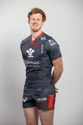 150921 - Scarlets Rugby Squad Headshots - Rhys Patchell