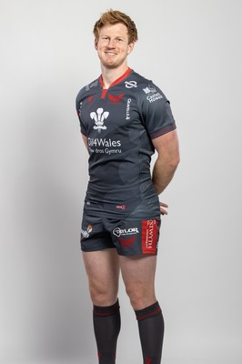 150921 - Scarlets Rugby Squad Headshots - Rhys Patchell