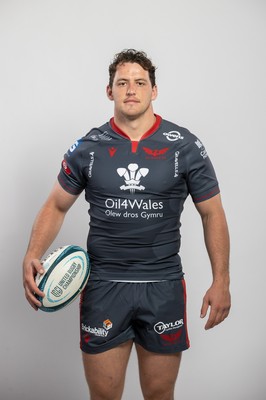 150921 - Scarlets Rugby Squad Headshots - Ryan Elias