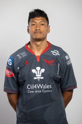 150921 - Scarlets Rugby Squad Headshots - Sam Lousi