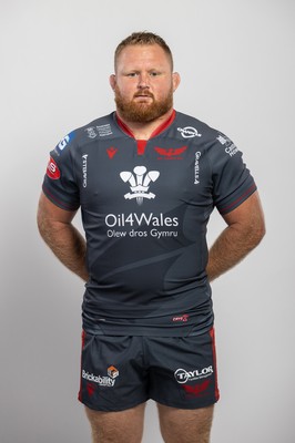 150921 - Scarlets Rugby Squad Headshots - Samson Lee