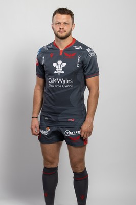 150921 - Scarlets Rugby Squad Headshots - Steff Hughes