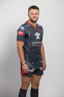 150921 - Scarlets Rugby Squad Headshots - Steff Hughes