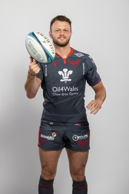 150921 - Scarlets Rugby Squad Headshots - Steff Hughes