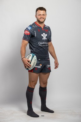 150921 - Scarlets Rugby Squad Headshots - Steff Hughes