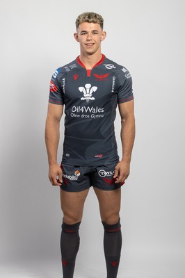 150921 - Scarlets Rugby Squad Headshots - Tom Rogers