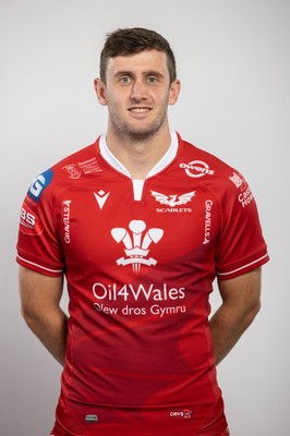 150921 - Scarlets Rugby Squad Headshots - Dan Jones