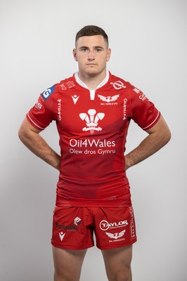 150921 - Scarlets Rugby Squad Headshots - Dane Blacker