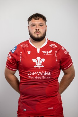 150921 - Scarlets Rugby Squad Headshots - Harri O�Connor