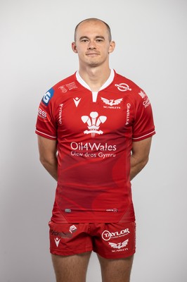 150921 - Scarlets Rugby Squad Headshots - Ioan Nicholas