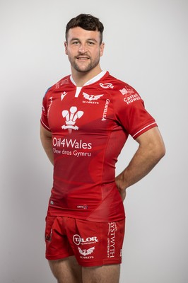 150921 - Scarlets Rugby Squad Headshots - Ryan Conbeer