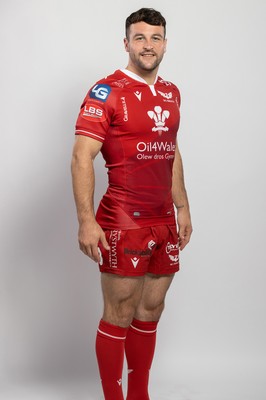 150921 - Scarlets Rugby Squad Headshots - Ryan Conbeer