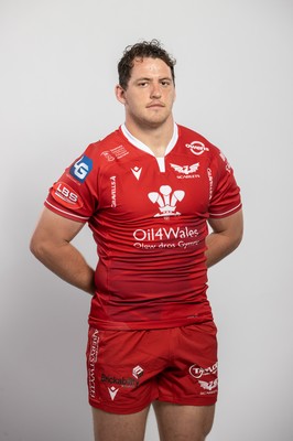 150921 - Scarlets Rugby Squad Headshots - Ryan Elias