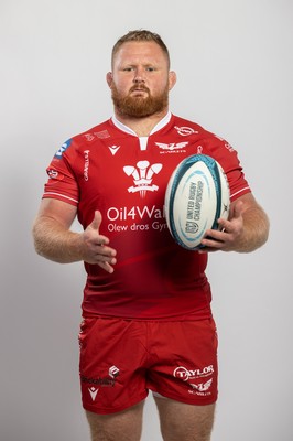 150921 - Scarlets Rugby Squad Headshots - Samson Lee