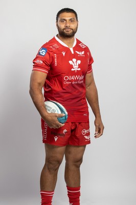 150921 - Scarlets Rugby Squad Headshots - Sione Kalamafoni