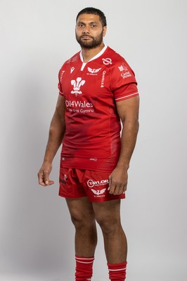 150921 - Scarlets Rugby Squad Headshots - Sione Kalamafoni