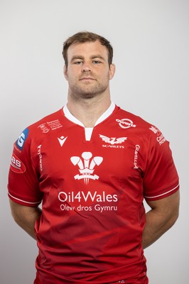 150921 - Scarlets Rugby Squad Headshots - WillGriff John