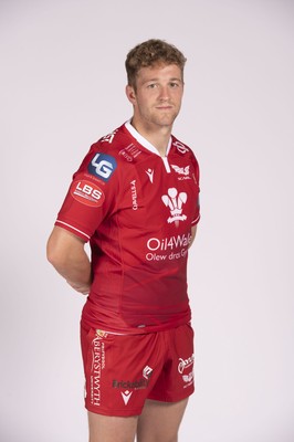 230921 - Scarlets Rugby Squad - Angus O'Brien