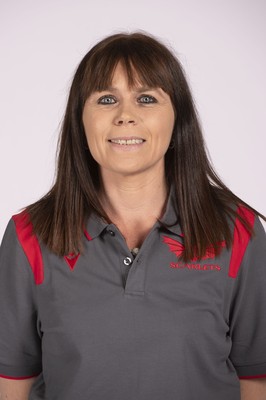 230921 - Scarlets Rugby Squad - Donna Wilding