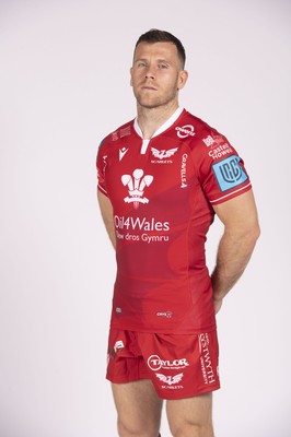 230921 - Scarlets Rugby Squad - Gareth Davies