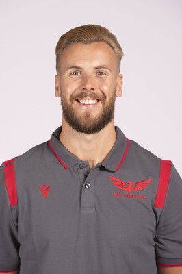 230921 - Scarlets Rugby Squad - Josh Davies