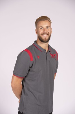 230921 - Scarlets Rugby Squad - Josh Davies