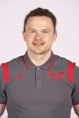 230921 - Scarlets Rugby Squad - Niall Davison