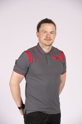 230921 - Scarlets Rugby Squad - Niall Davison