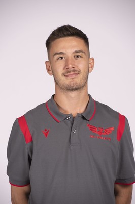 230921 - Scarlets Rugby Squad - Rhodri Jones