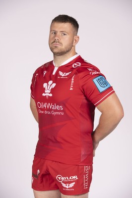 230921 - Scarlets Rugby Squad - Rob Evans