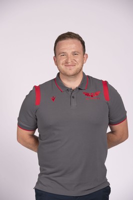 230921 - Scarlets Rugby Squad - Sam Cook