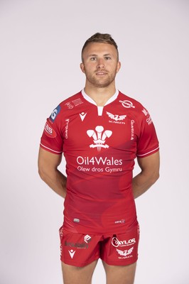 230921 - Scarlets Rugby Squad - Tom Prydie