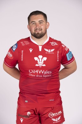 230921 - Scarlets Rugby Squad - Wyn Jones