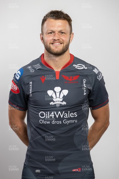 150921 - Scarlets Rugby Squad Headshots - Steff Hughes