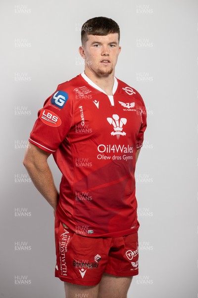 150921 - Scarlets Rugby Squad Headshots - Jac Price