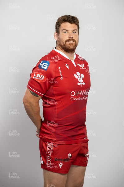 150921 - Scarlets Rugby Squad Headshots - Phil Price