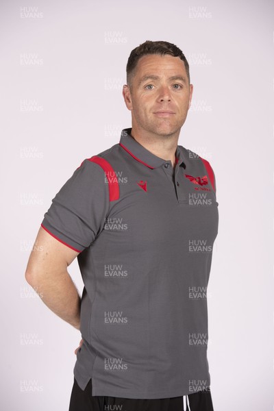230921 - Scarlets Rugby Squad - Joe Lewis