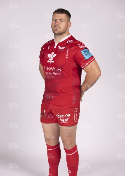 230921 - Scarlets Rugby Squad - Rob Evans