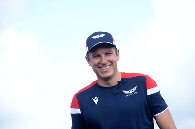 050819 - Scarlets Rugby Training - Brad Mooar during training