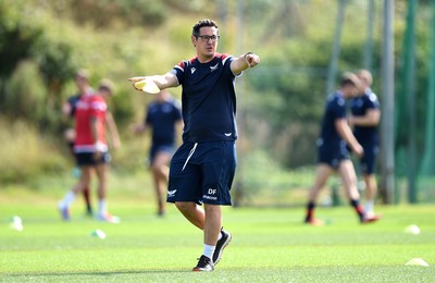 050819 - Scarlets Rugby Training - Dai Flanagan during training