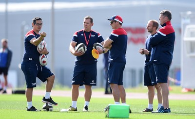 050819 - Scarlets Rugby Training - Dai Flanagan, Ioan Cunningham, Brad Mooar, Richard Whiffin and Glenn Delaney during training