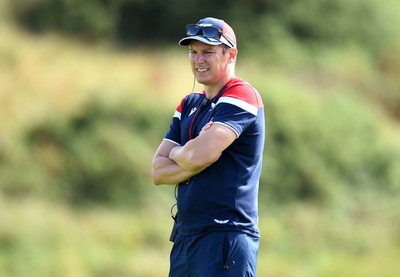 050819 - Scarlets Rugby Training - Brad Mooar during training