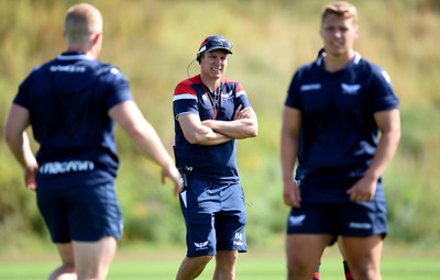 050819 - Scarlets Rugby Training - Brad Mooar during training