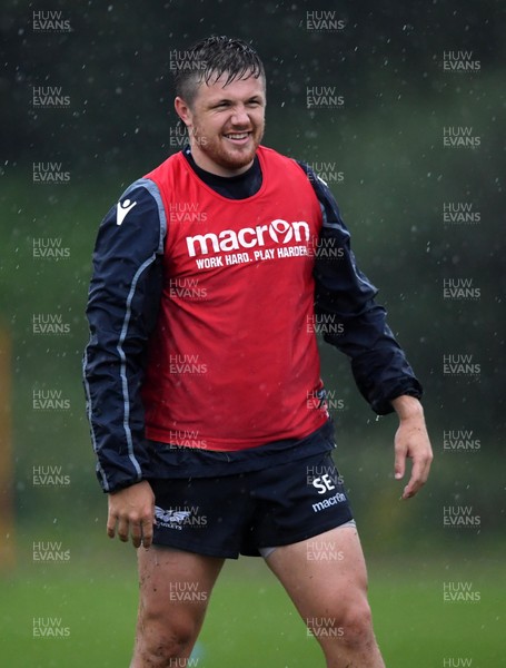 100820 - Scarlets Rugby Training - Steff Evans during training