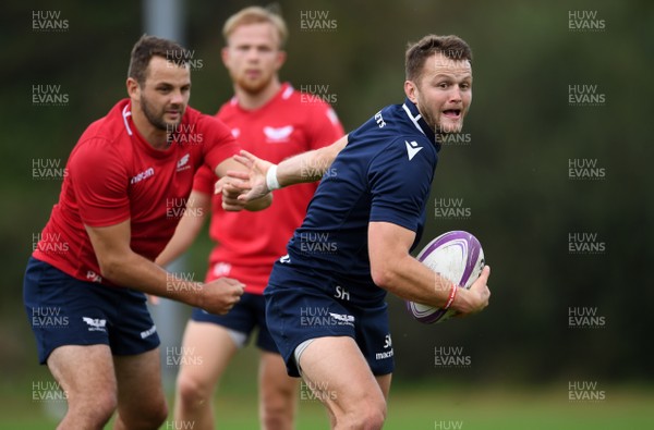 150920 - Scarlets Rugby Training - Steff Hughes during training