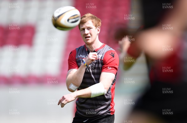220518 - Scarlets Rugby Training - Rhys Patchell during training