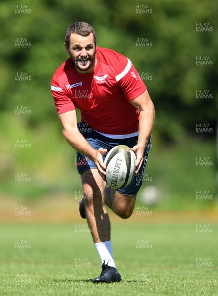 300720 - Scarlets Rugby Training - 