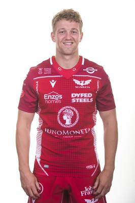 130819 - Scarlets Rugby Squad - Angus O'Brien