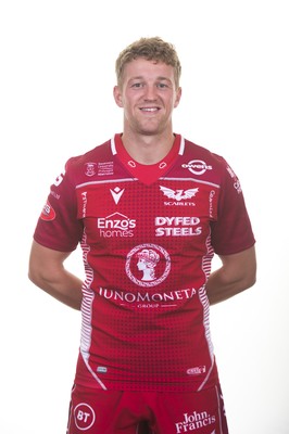 130819 - Scarlets Rugby Squad - Angus O'Brien